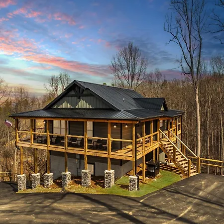 Talkin' Tennessee Cabin